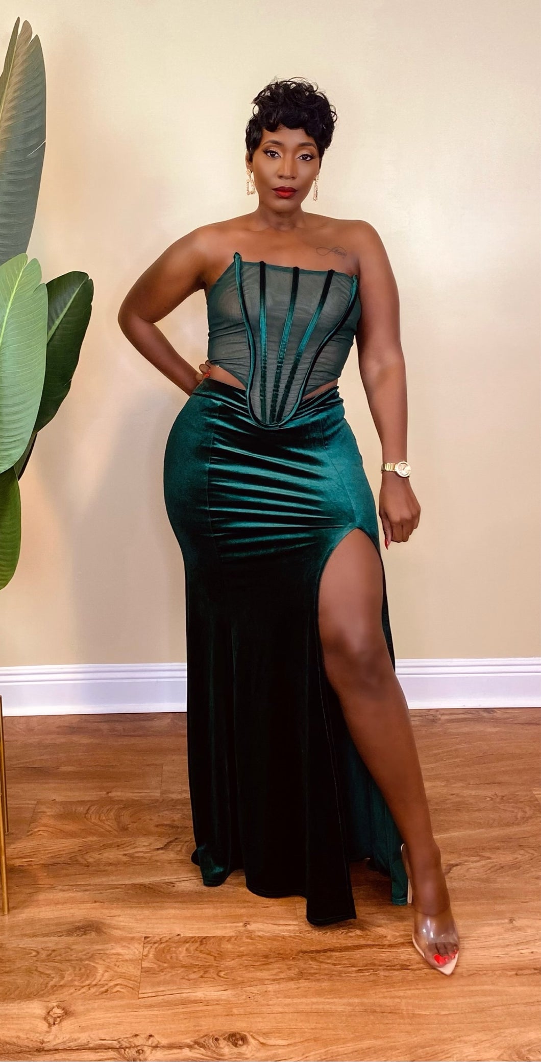 VELVET CORSET MAXI DRESS (GREEN) Sugar N Spice Boutique VELVET CORSET MAXI DRESS (GREEN) Sugar N Spice Boutique